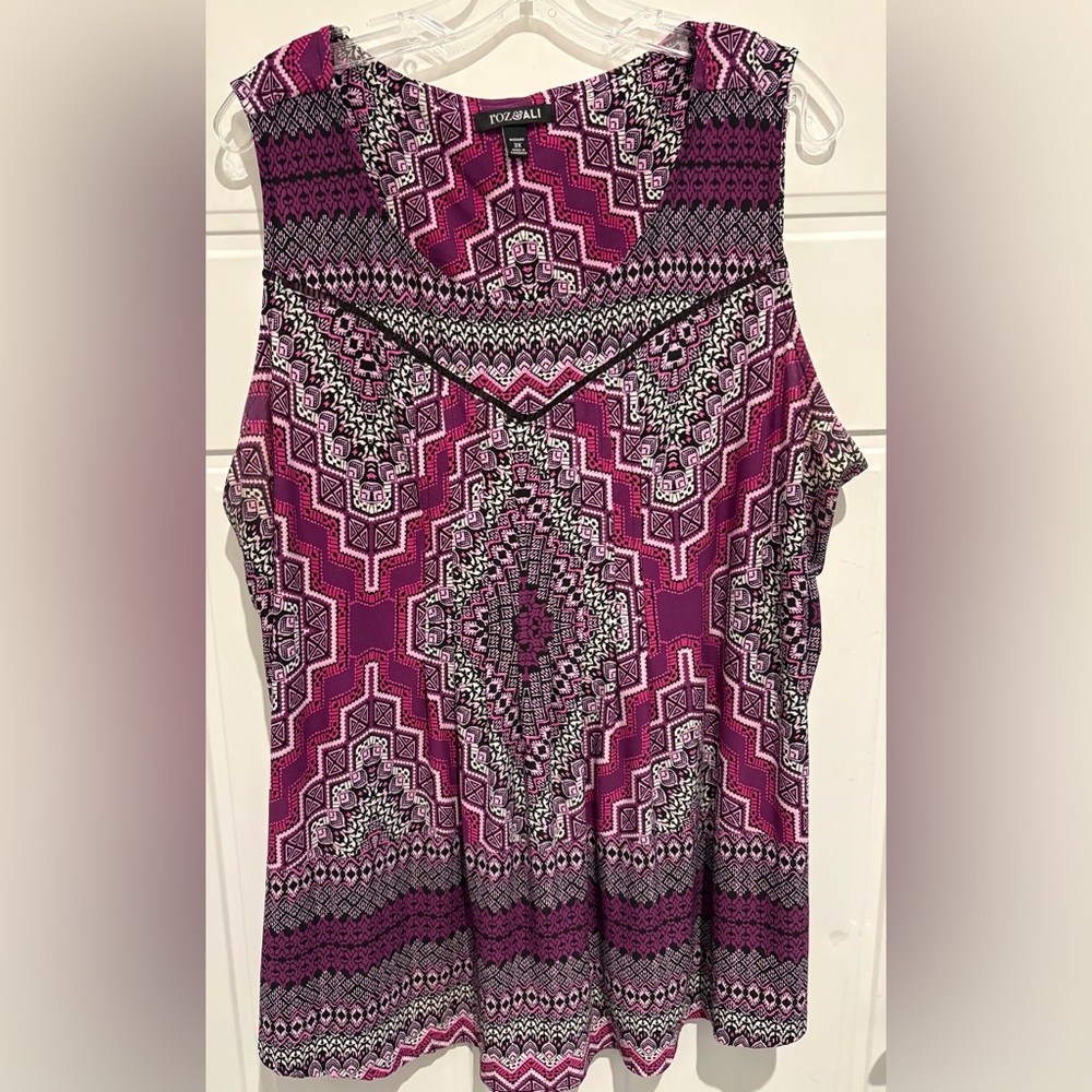 Roz & Ali 3X Purple and Pink Patterned sleeveless top